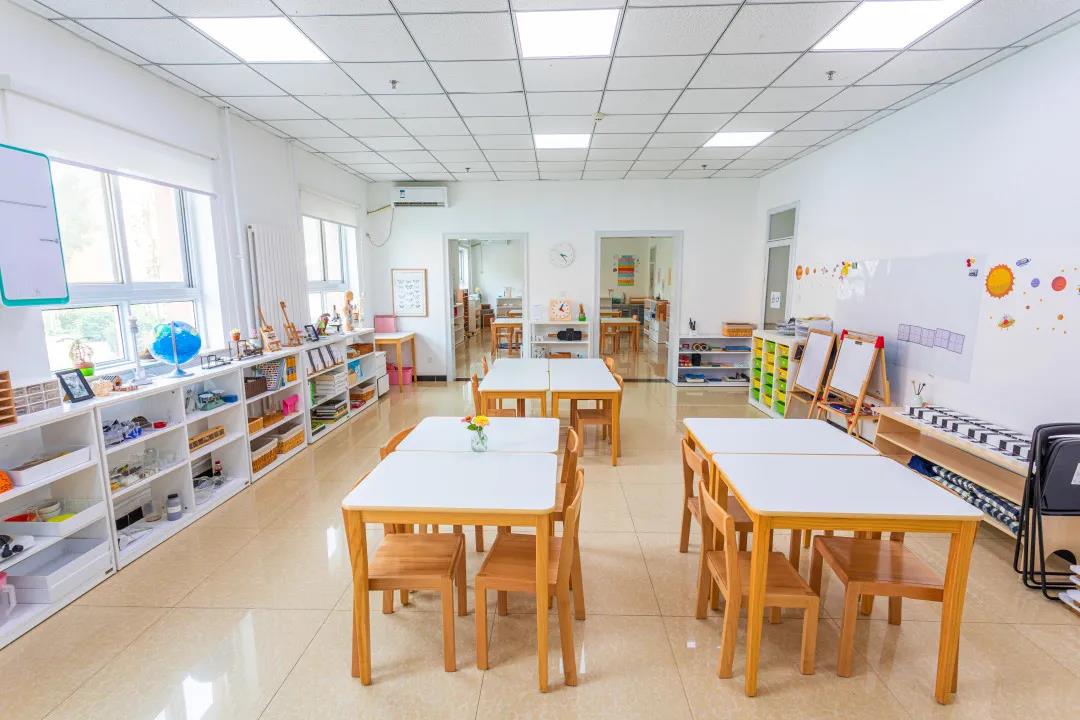 蒙特梭利小学.jpg